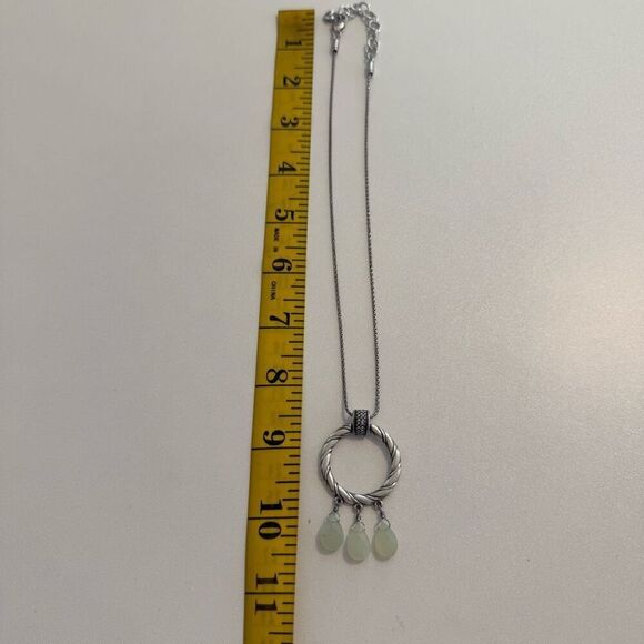 Brighton Silver Tone Circle Pendant With Soft Jade Tear Drop Stones - Picture 7 of 7